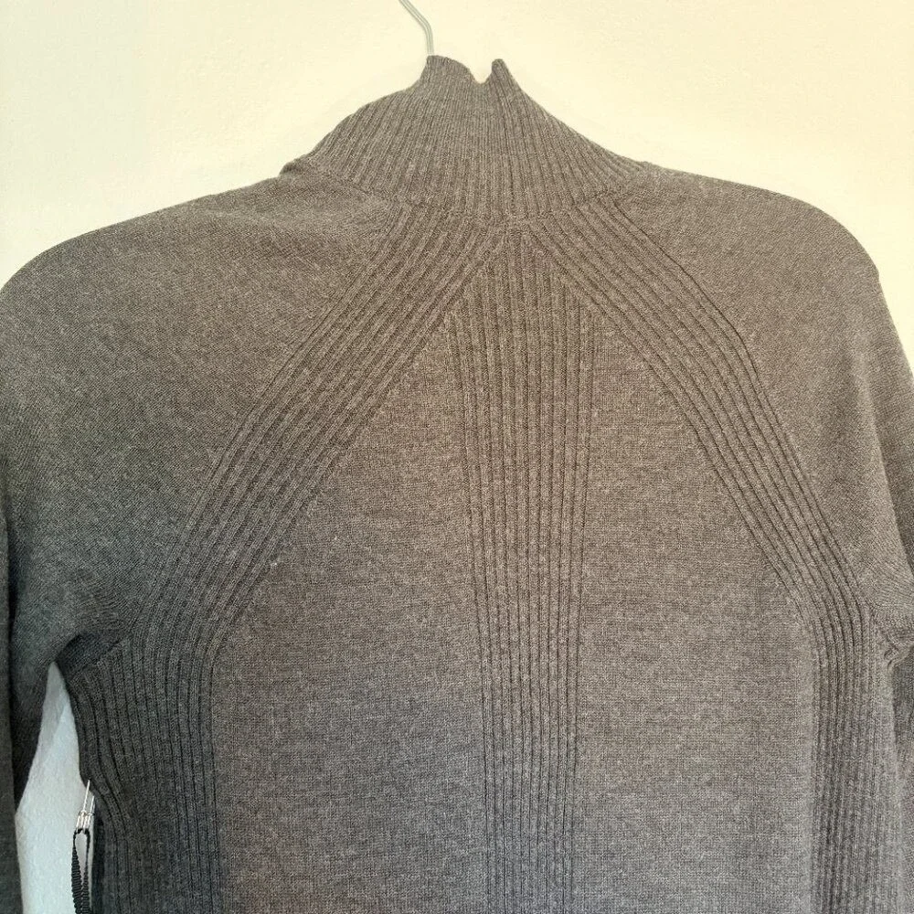 Lululemon Keep it‎ Cozy Dress 6 Gray